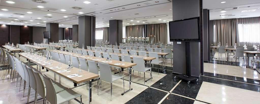 Nh Ribera Del Manzanares Hotel Мадрид Съоръжения снимка